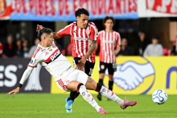 Estudiantes empató ante Flamengo en La Plata y sigue segundo en su grupo de Copa Libertadores
