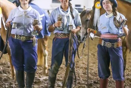 Entre caballos, familia y sacrificio, Agustina Uribe Echevarría y el equipo “Sin Calesita”, campeonas nacionales de Aparte Campero