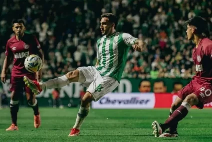 Banfield y Lanús se cruzan en el Clásico del Sur Banfield y Lanús se cruzan en el Clásico del Sur