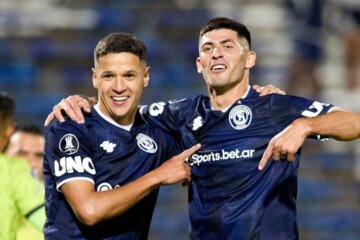 Independiente Rivadavia goleó Deportivo La Guaira por la Libertadores y es líder con puntaje ideal