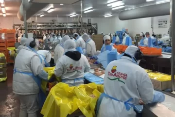 Crisis en Granja Tres Arroyos: suspenden a 200 empleados por 180 días