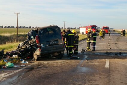 Trágico choque frontal en Ruta 33 cerca de Colonia San Martín de Tours: murieron dos personas Trágico choque frontal en Ruta 33 cerca de Colonia San Martín de Tours: murieron dos personas