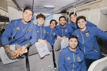 Arranca el sueño: parte de la Selección partió hacia Kansas «en el avión más argentino del mundo» Arranca el sueño: parte de la Selección partió hacia Kansas «en el avión más argentino del mundo»