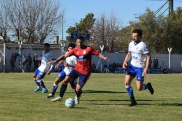 Liga Regional Zona A: Independiente sumó en Guaminí y Racing perdió el invicto ante Automoto Liga Regional Zona A: Independiente sumó en Guaminí y Racing perdió el invicto ante Automoto