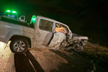 Fuerte accidente sobre la Ruta 33: asistieron a varias personas tras un choque cerca de Garré Fuerte accidente sobre la Ruta 33: asistieron a varias personas tras un choque cerca de Garré