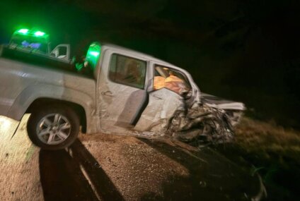 Fuerte accidente sobre la Ruta 33: asistieron a varias personas tras un choque cerca de Garré Fuerte accidente sobre la Ruta 33: asistieron a varias personas tras un choque cerca de Garré