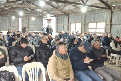 Capacitaron en Carhué sobre tratamientos fitosanitarios y manejo seguro de granos almacenados Capacitaron en Carhué sobre tratamientos fitosanitarios y manejo seguro de granos almacenados