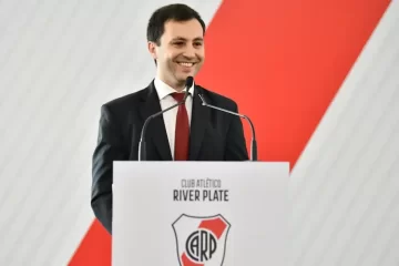El presidente de River presiona al arbitraje antes del partido ante Central: “Somos 15 millones con la guardia alta” El presidente de River presiona al arbitraje antes del partido ante Central: “Somos 15 millones con la guardia alta”