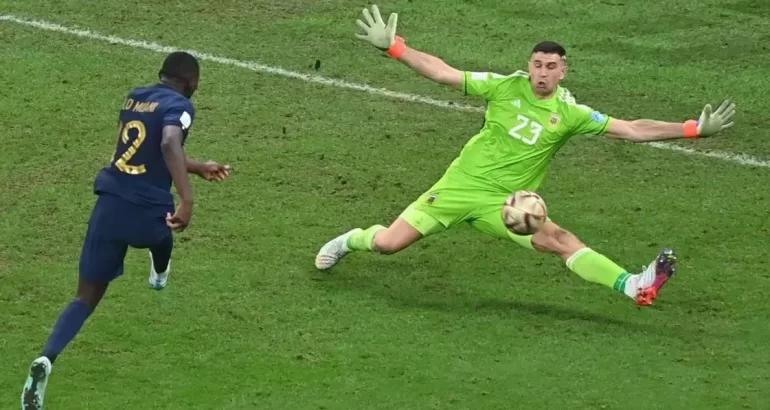 Sorpresa en Francia: Deschamps no convocó a Camavinga y Kolo Muani al Mundial Sorpresa en Francia: Deschamps no convocó a Camavinga y Kolo Muani al Mundial