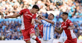 Racing y Huracán empataron y clasificaron a los octavos del Apertura Racing y Huracán empataron y clasificaron a los octavos del Apertura