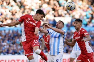 Racing y Huracán empataron y clasificaron a los octavos del Apertura Racing y Huracán empataron y clasificaron a los octavos del Apertura