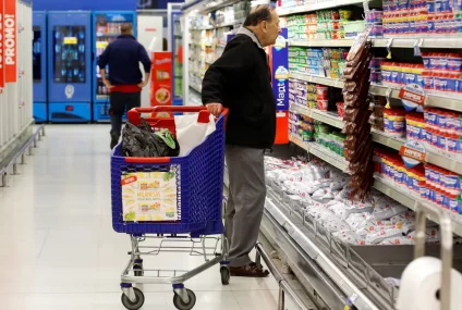 El consumo privado retrocedió 1,1% interanual en junio y suma siete meses de caídas El consumo privado retrocedió 1,1% interanual en junio y suma siete meses de caídas