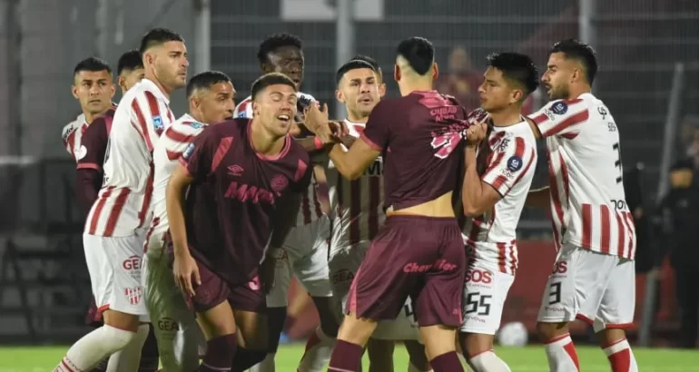 Instituto eliminó agónicamente a Lanús y avanzó en la Copa Argentina Instituto eliminó agónicamente a Lanús y avanzó en la Copa Argentina