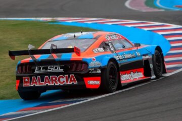 Rossi hizo la pole en Termas y Todino largará desde el puesto 12 en su serie Rossi hizo la pole en Termas y Todino largará desde el puesto 12 en su serie