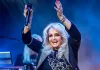 Bonnie Tyler fue inducida a coma y lucha por su vida en Portugal Bonnie Tyler fue inducida a coma y lucha por su vida en Portugal