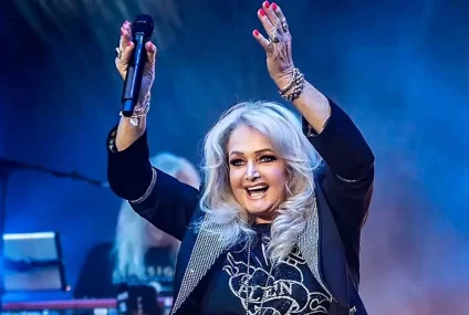 Bonnie Tyler fue inducida a coma y lucha por su vida en Portugal Bonnie Tyler fue inducida a coma y lucha por su vida en Portugal