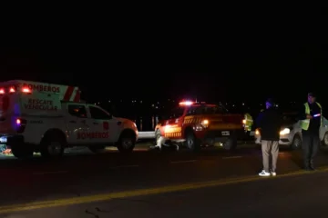 Accidente fatal en el cruce de las rutas 35 y 14: cuatro mujeres murieron tras caer con su vehículo a una laguna Accidente fatal en el cruce de las rutas 35 y 14: cuatro mujeres murieron tras caer con su vehículo a una laguna