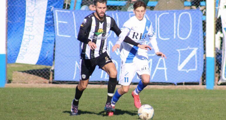 Liga Regional: Blanco y Negro venció a San Martín (ST) y aseguró el primer puesto de la Zona B Liga Regional: Blanco y Negro venció a San Martín (ST) y aseguró el primer puesto de la Zona B