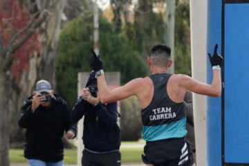 Carhué vibró con la Maratón Seis Ciudades: Cristian Cabrera ganó los 10K y hubo destacadas actuaciones de atletas de Carhué y Rivera Carhué vibró con la Maratón Seis Ciudades: Cristian Cabrera ganó los 10K y hubo destacadas actuaciones de atletas de Carhué y Rivera