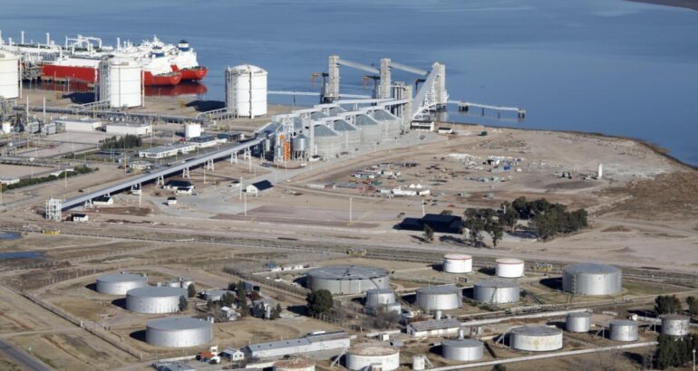 Bahía Blanca recibirá una mega inversión de US$ 400 millones de una multinacional del agro Bahía Blanca recibirá una mega inversión de US$ 400 millones de una multinacional del agro