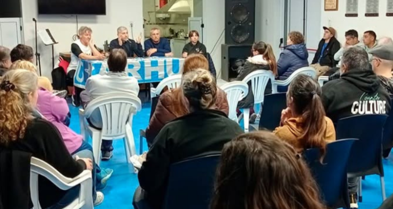 Municipales de Adolfo Alsina aprobaron el acuerdo paritario: cobrarán salarios y aguinaldo el 8 de julio Municipales de Adolfo Alsina aprobaron el acuerdo paritario: cobrarán salarios y aguinaldo el 8 de julio