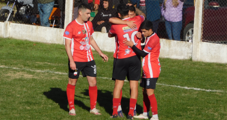 Deportivo apabulló a San Martín (ST) e Independiente venció a Alem en Pringles y ya conocen sus rivales de octavos Deportivo apabulló a San Martín (ST) e Independiente venció a Alem en Pringles y ya conocen sus rivales de octavos