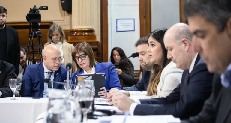 La Libertad Avanza no dio quorum e hizo caer la sesión en el Senado del pedido de interpelación a Adorni La Libertad Avanza no dio quorum e hizo caer la sesión en el Senado del pedido de interpelación a Adorni