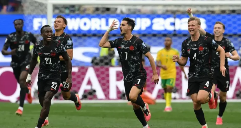 Agónico triunfo de Canadá para meterse en los octavos de final del Mundial Agónico triunfo de Canadá para meterse en los octavos de final del Mundial