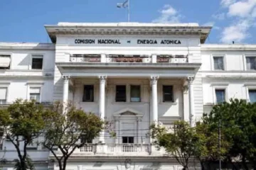 Crisis en la Comisión de Energía Atómica: tras 100 despidos, ATE tomó las instalaciones Crisis en la Comisión de Energía Atómica: tras 100 despidos, ATE tomó las instalaciones