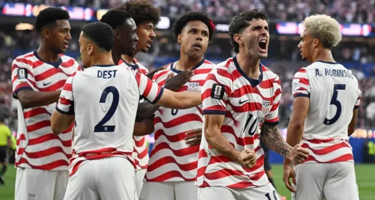 A puro toque, Estados Unidos goleó a Paraguay por 4-1 en el debut mundialista A puro toque, Estados Unidos goleó a Paraguay por 4-1 en el debut mundialista