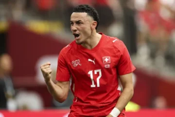 Suiza venció a Canadá y se quedó con el Grupo B Suiza venció a Canadá y se quedó con el Grupo B