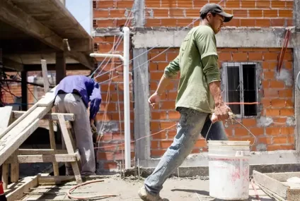 La informalidad alcanza al 45% de los trabajadores en el país, pero en el norte supera el 80% La informalidad alcanza al 45% de los trabajadores en el país, pero en el norte supera el 80%