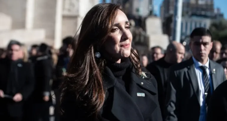 Día de la Bandera: Villarruel le dio la espalda a Milei en el acto patrio Día de la Bandera: Villarruel le dio la espalda a Milei en el acto patrio
