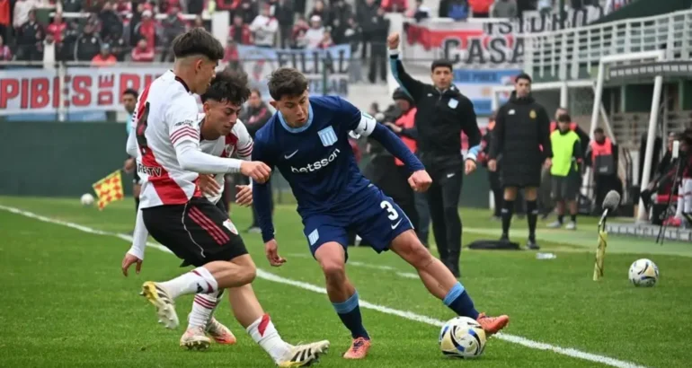 Racing venció a River y se consagró campeón en Reserva tras 63 años Racing venció a River y se consagró campeón en Reserva tras 63 años