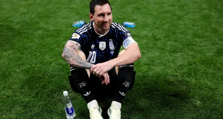 Messi: «Sabíamos que no era una victoria más, el pueblo argentino la quería» Messi: «Sabíamos que no era una victoria más, el pueblo argentino la quería»