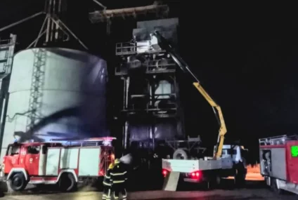 Controlaron un incendio en la planta de silos de la Cooperativa Agrícola de Espartillar tras más de siete horas de trabajo Controlaron un incendio en la planta de silos de la Cooperativa Agrícola de Espartillar tras más de siete horas de trabajo