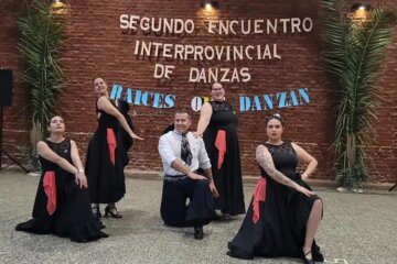 Villa Maza bailó al ritmo de la tradición en el Segundo Encuentro Interprovincial de Danzas Folklóricas Villa Maza bailó al ritmo de la tradición en el Segundo Encuentro Interprovincial de Danzas Folklóricas