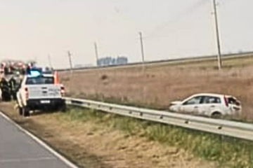 Una persona resultó herida tras el vuelco de un vehículo sobre la Ruta Nacional 33 Una persona resultó herida tras el vuelco de un vehículo sobre la Ruta Nacional 33