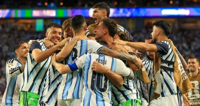 En un partido para el infarto, Argentina eliminó a Cabo Verde y está en octavos del Mundial En un partido para el infarto, Argentina eliminó a Cabo Verde y está en octavos del Mundial