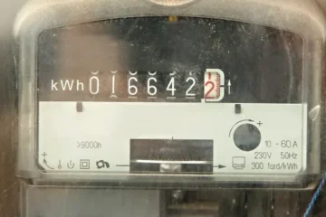 Luz y gas: casi la mitad de los usuarios eléctricos y la mayoría del gas pagan tarifa plena Luz y gas: casi la mitad de los usuarios eléctricos y la mayoría del gas pagan tarifa plena