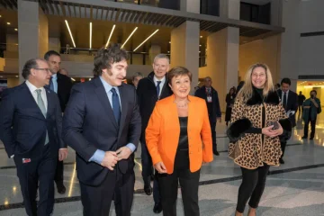 La titular del FMI llega a la Argentina para reunirse con Milei y visitar Vaca Muerta La titular del FMI llega a la Argentina para reunirse con Milei y visitar Vaca Muerta