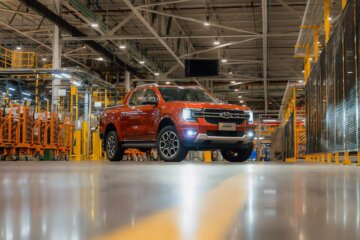Según el presidente de Ford, la venta de autos nacionales cayó 40% y la llegada de marcas chinas “está recién empezando” Según el presidente de Ford, la venta de autos nacionales cayó 40% y la llegada de marcas chinas “está recién empezando”