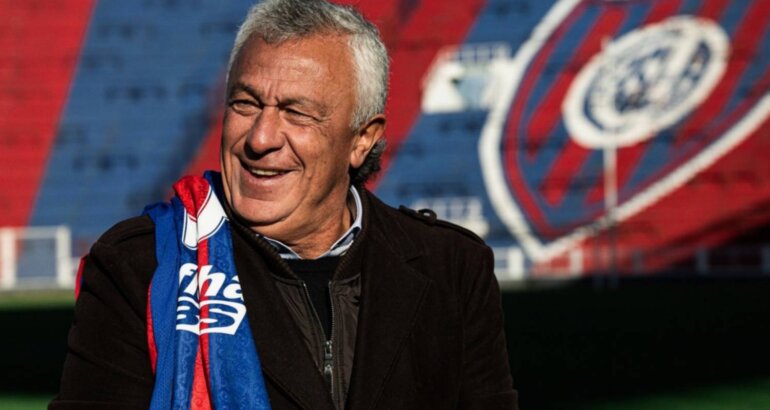 Pipo Gorosito es el nuevo DT de San Lorenzo Pipo Gorosito es el nuevo DT de San Lorenzo