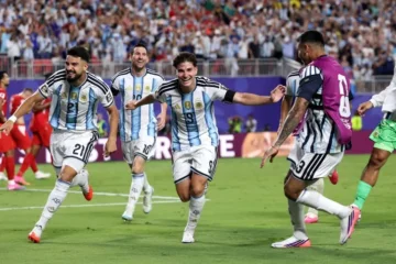 Argentina le ganó en tiempo extra a Suiza y sacó boleto a semifinales del Mundial Argentina le ganó en tiempo extra a Suiza y sacó boleto a semifinales del Mundial