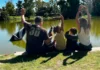 Adoptaron a tres hermanitos y quieren sumar a otros dos para que no sean separados Adoptaron a tres hermanitos y quieren sumar a otros dos para que no sean separados