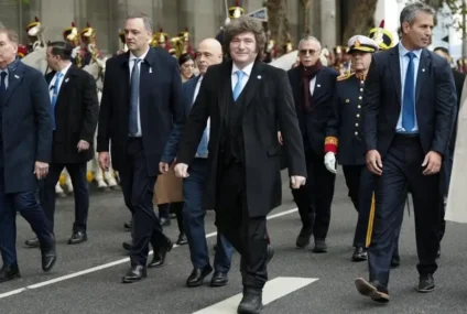 Javier Milei viaja a Bahía Blanca: visitará dos empresas y se reunirá con la militancia libertaria Javier Milei viaja a Bahía Blanca: visitará dos empresas y se reunirá con la militancia libertaria