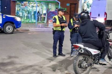 Tolerancia cero a los ruidos molestos: Adolfo Alsina endurece las sanciones contra motos y autos con escapes modificados Tolerancia cero a los ruidos molestos: Adolfo Alsina endurece las sanciones contra motos y autos con escapes modificados
