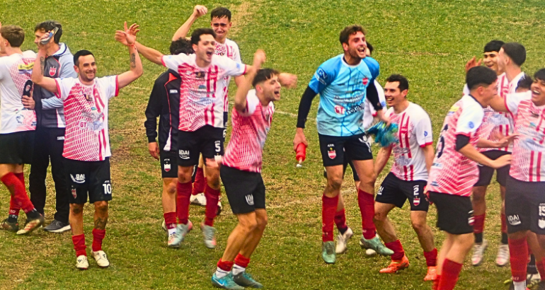 Con corazón y fútbol, Deportivo Rivera se metió en la final del Torneo de Reserva Con corazón y fútbol, Deportivo Rivera se metió en la final del Torneo de Reserva