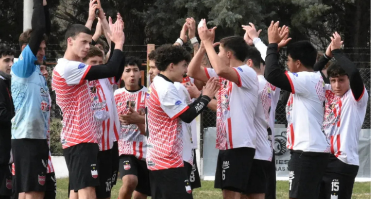 Deportivo Rivera recibe a Peñarol de Pigüé en busca de la final de Reserva Deportivo Rivera recibe a Peñarol de Pigüé en busca de la final de Reserva