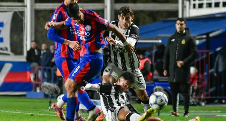 San Lorenzo venció a Gimnasia (M) sobre el final y logró su primer triunfo en el Clausura San Lorenzo venció a Gimnasia (M) sobre el final y logró su primer triunfo en el Clausura